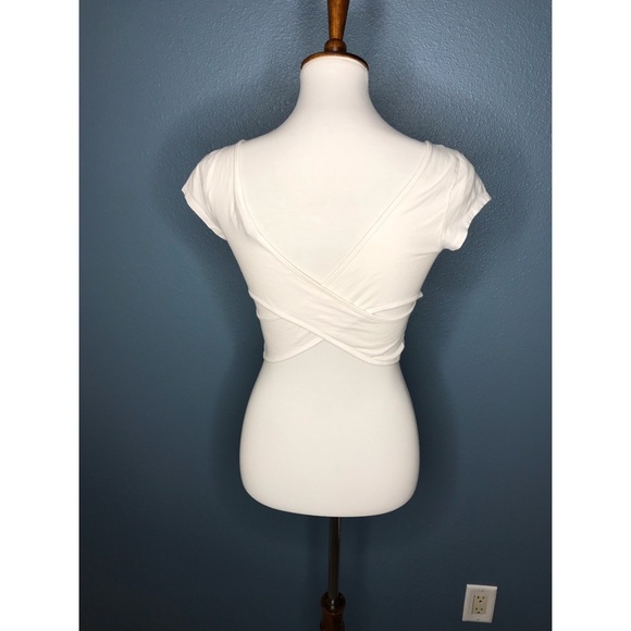 White AE crop top - Picture 2 of 2